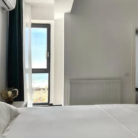 Black Sea - X Апартаменты *